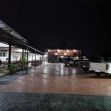 Baan Sabaijai Resort That Phanom 外观 照片