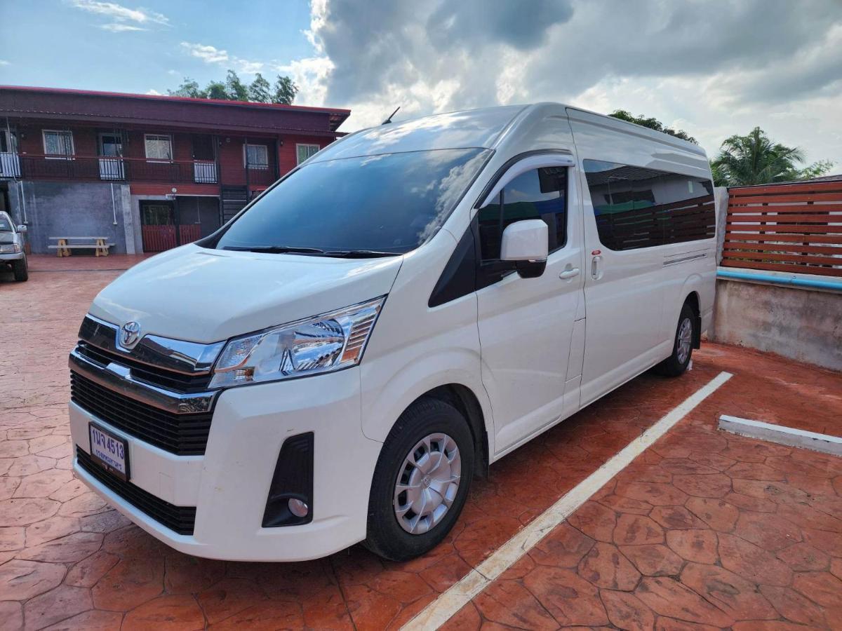 Baan Sabaijai Resort That Phanom 外观 照片