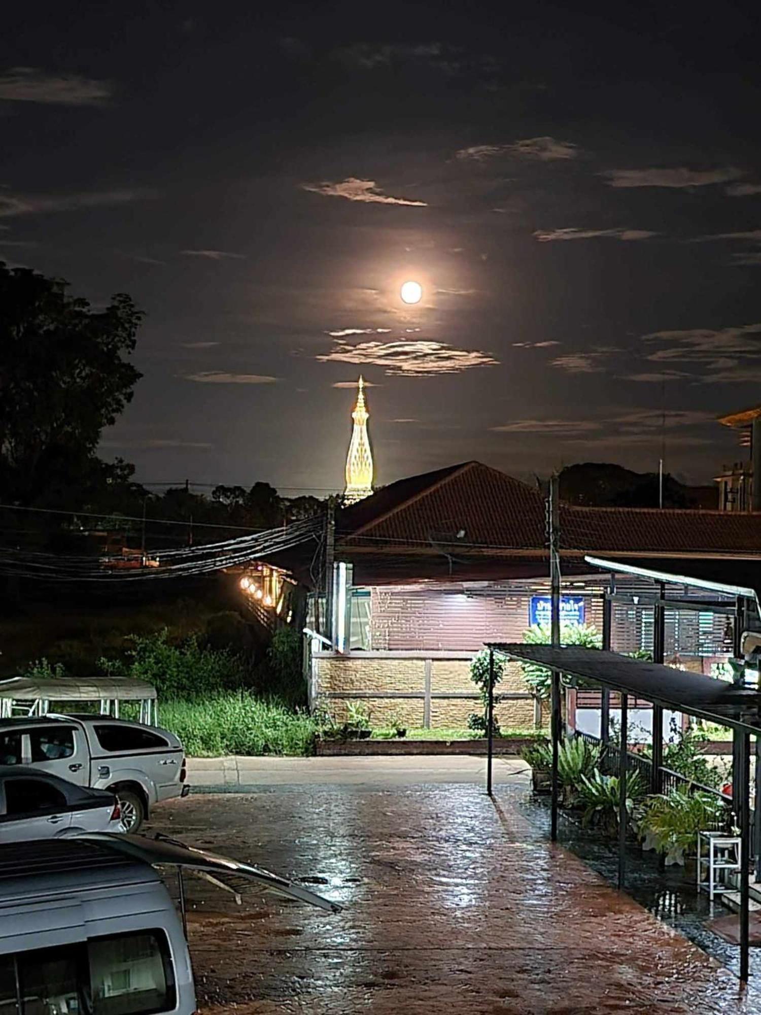 Baan Sabaijai Resort That Phanom 外观 照片