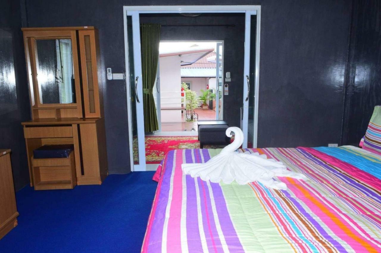 Baan Sabaijai Resort That Phanom 外观 照片